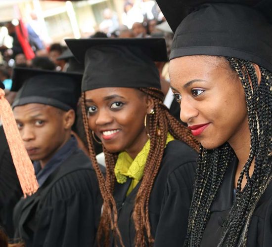 Diplomas Graduates